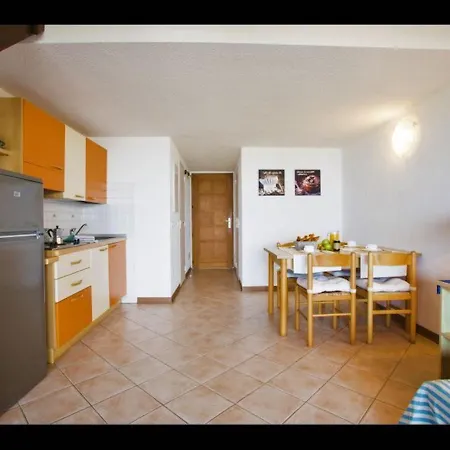 Marina Corsa Res 4 2 Bathrooms 150 M From The Sea * Гизоначча