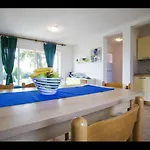 Marina Corsa Res 4 2 Bathrooms 150 M From The Sea * 吉索纳恰