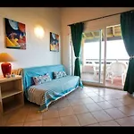 Marina Corsa Res 4 2 Bathrooms 150 M From The Sea *